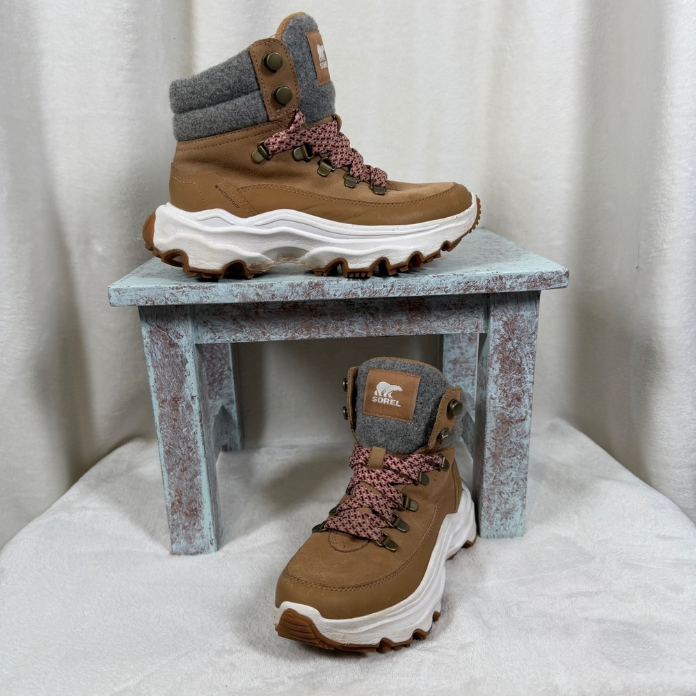 Sorel Kinetic‎ Conquest Boot Women Size 6 Tan Waterproof Hiking Winter Sneaker